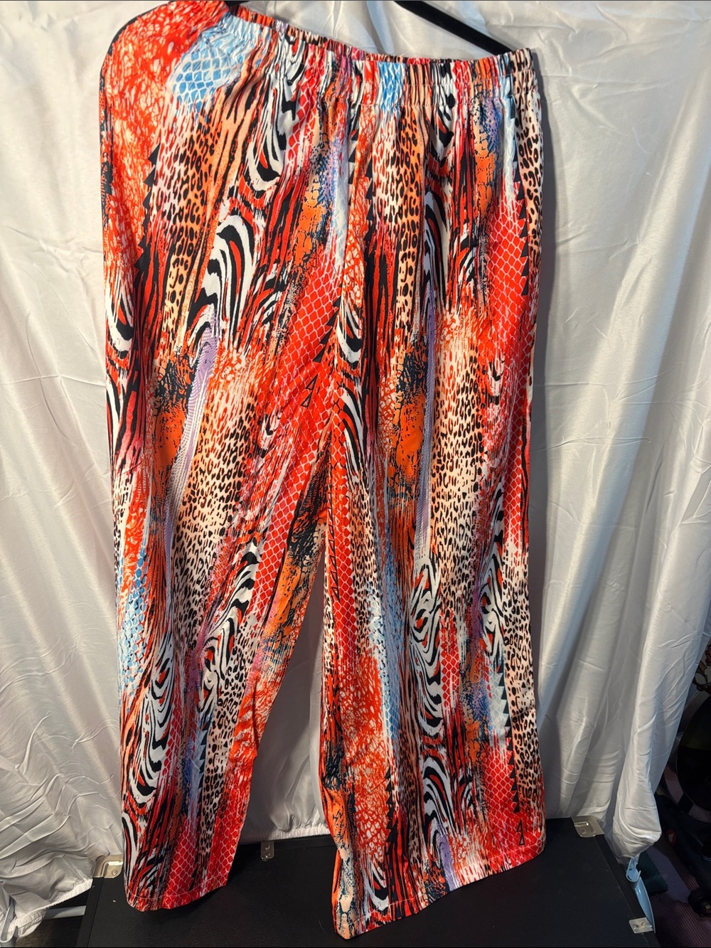 Vibrant Animal Print Wide-Leg Pants - Multicolor